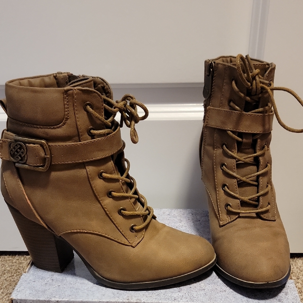 Daisy Fuentes: Lace-Up Heeled Ankle Booties with Side Strap